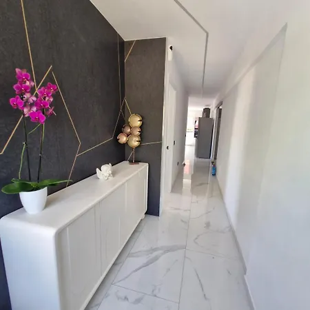 Azure Bliss Apartamento